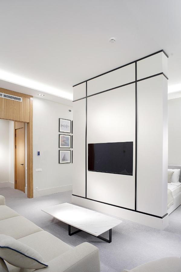 Neos Hotel Asztana Kültér fotó